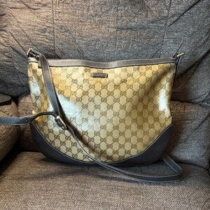 Gucci Beige /Ebony  GG  Crystal Messenger Hobo  Bag